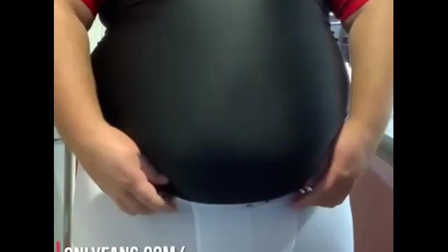 Gainer shake in tight clothes