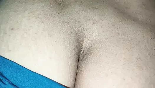 Beautiful indian village aunty hot romance Big boobs press and pussy fucking on the roof over