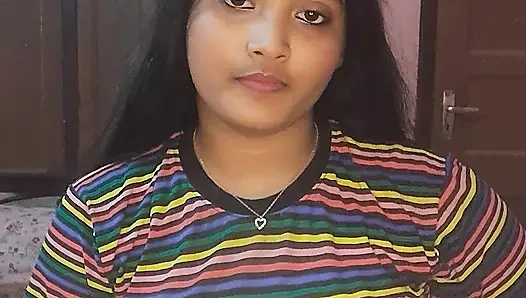 Husband fucked his wife's pussy and pee on her body