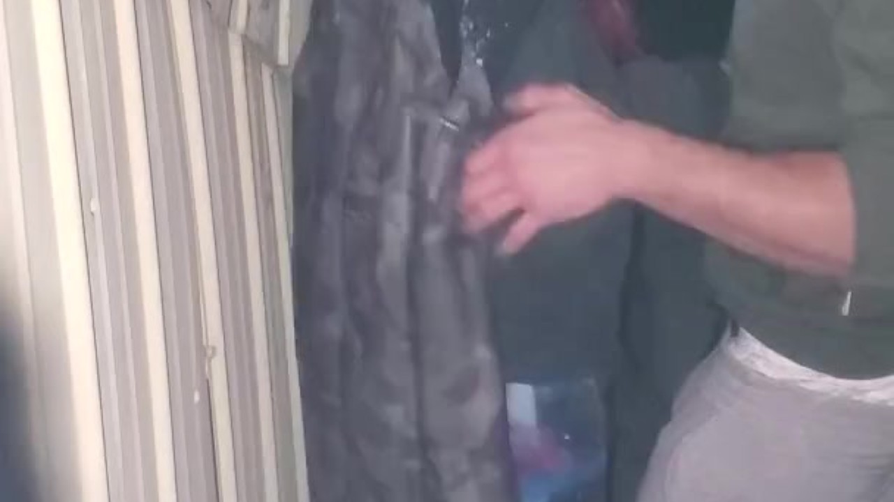 Public teen fuck in winter ..old man caught fucking