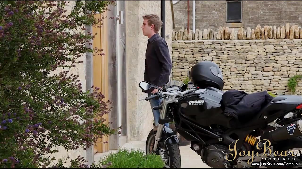 JoyBear Sexy wife Lou Charmelle enjoys a huge cock
