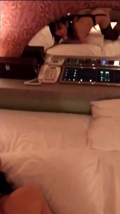 Beautiful wife's sexual desire ⑷ Japanese hentai amateur married woman smartphone fc2 ppv fellatio pervert creampie filming