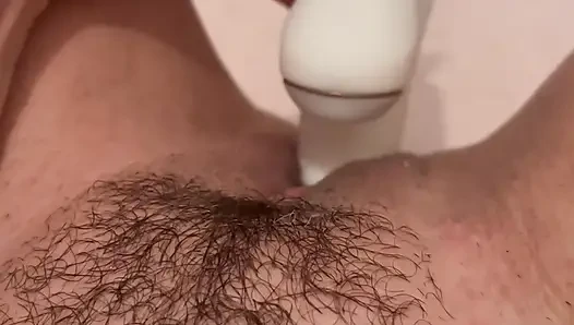 Hairy amateur masturbating with a satisfyer