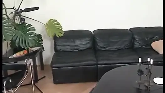 Hairy slut fills her pussy with a banana at the casting