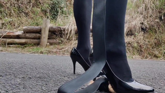 leather highheels japanese crossdresser