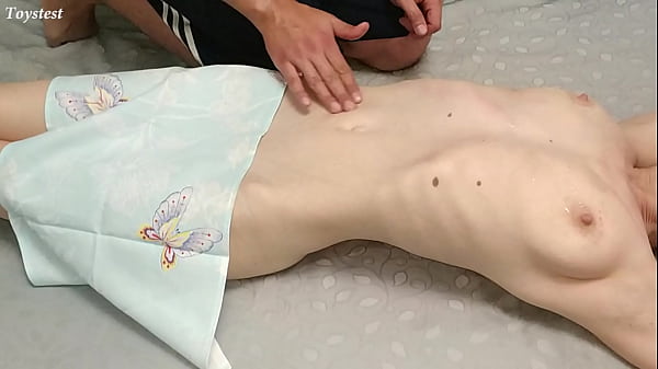 Homemade Oil Massage with Two Orgasms for Beautiful Babe