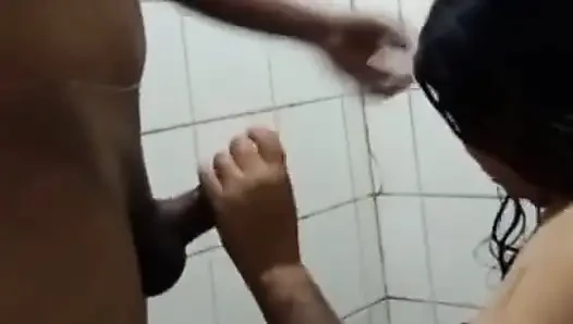Pinay Housewife Are Good at Sex