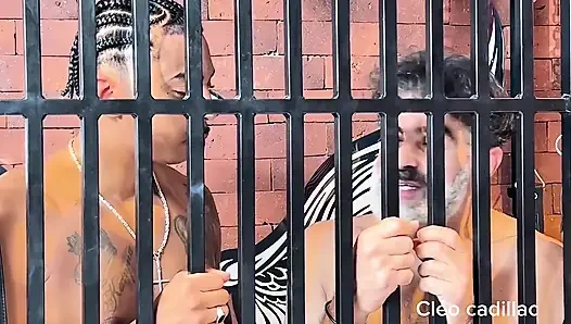 Rita Cadillac and Cléo Cadillac Have Sex in Jail and Even Give Their Ass to the Naughty