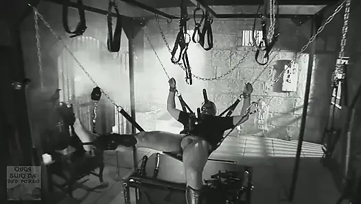Classic Femdom Brunette Mistress Blow and Fuck Her Slave