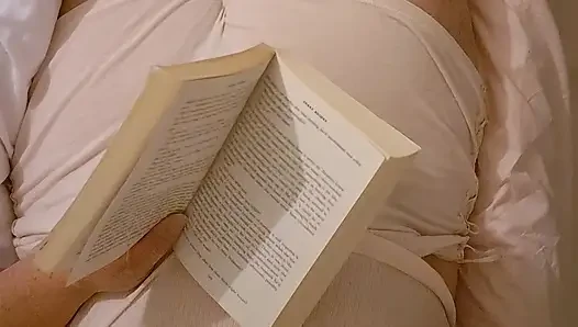 Rubbed my clit between two fingers, to cum