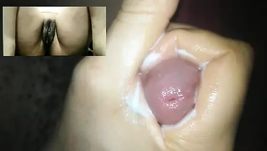 Masturbating with my distance girlfriend on a video call