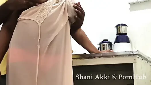 Sri Lankan Mature MILF Cheating on Husband When Not at Home