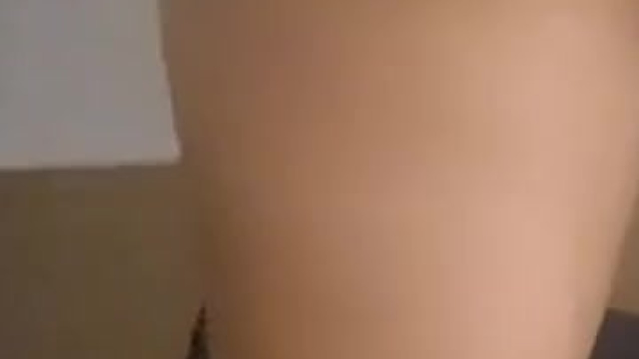 Me desvisto y me toco sólita videollamada