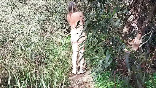 Granny Looks for a Lover Nacked in the Woods