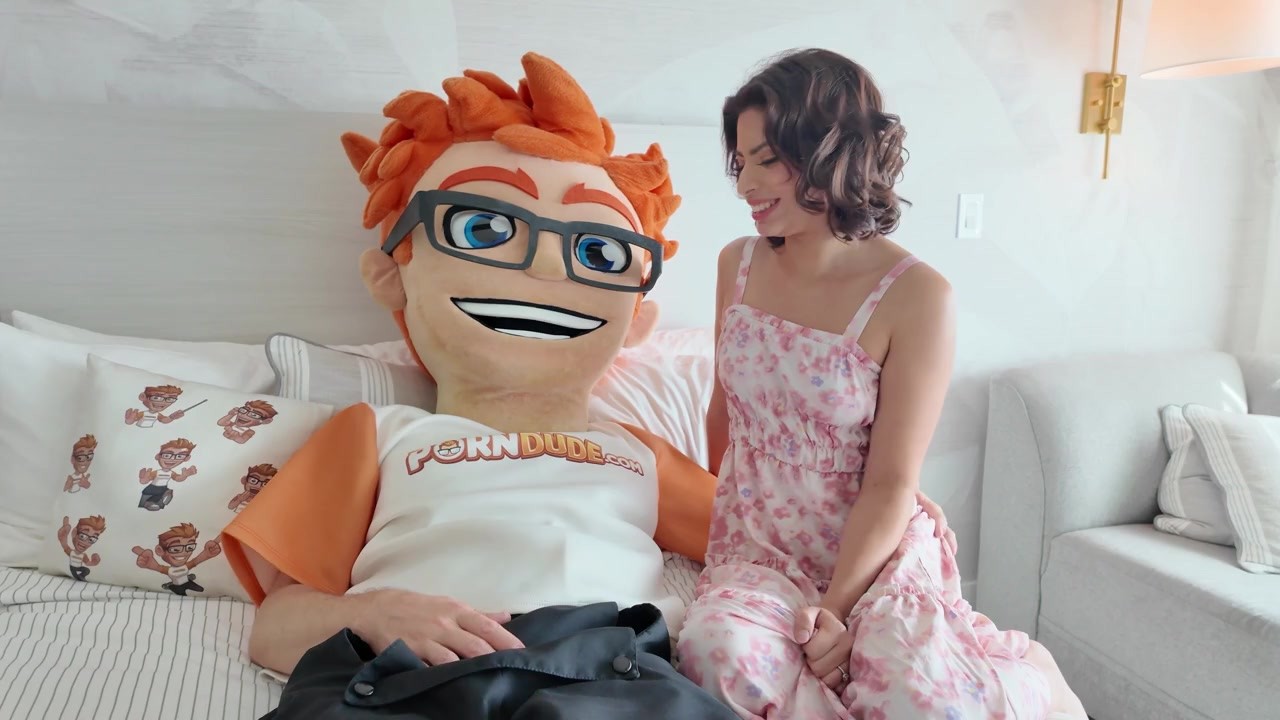 I Break in Hazel Heart’s Hairy Pussy with a Big Dick Cumshot Blast!