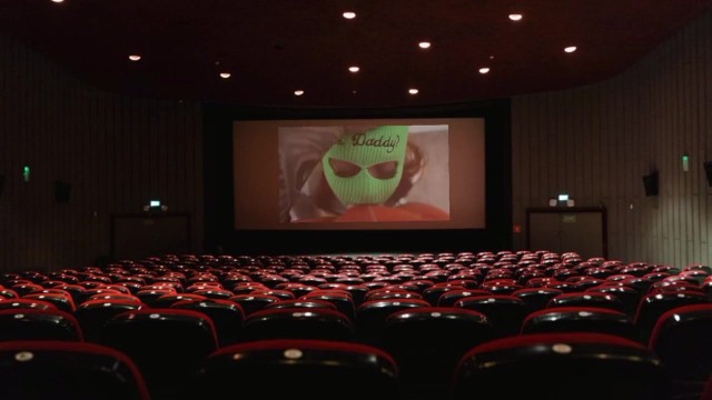 AIR PLAYED MY PORN ON THE MOVIE THEATRE SCREEN | PUBLIC | EBONY | BLOWJOB | (FTM)