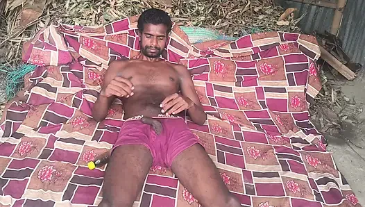 Desi bhabhi Aakar tel malish ki aur gand Mari