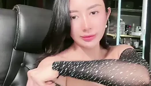 A MAN WHO WANTS TO BE FUCKED BY RAMSEN