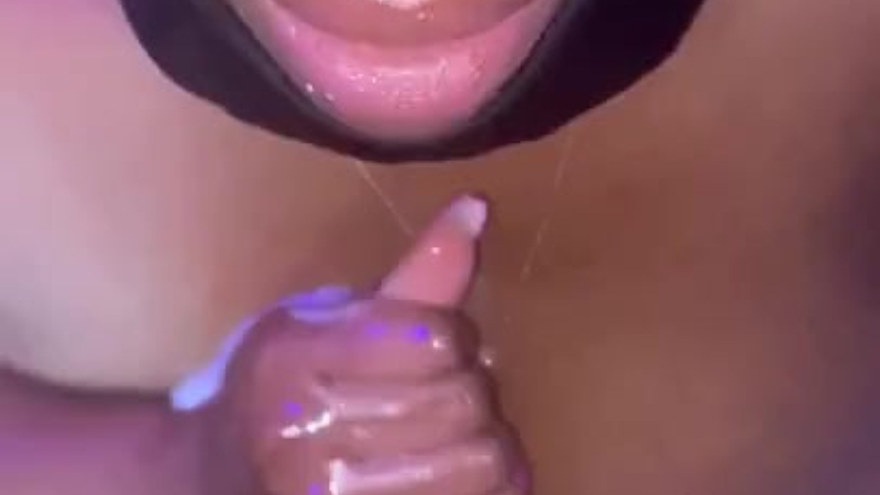 Dirty Talking Ebony Jacks BBC Until Cum Shoots Out - JnTease