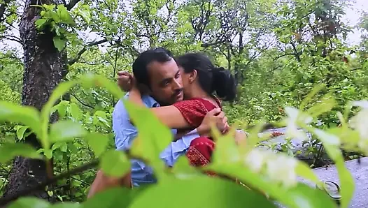 Juicy Indian Bengali Wife Fucked Hard in Rain Outdoor Sex