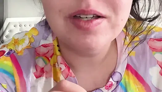 Feral BBW MILF Masturbates in Nightie