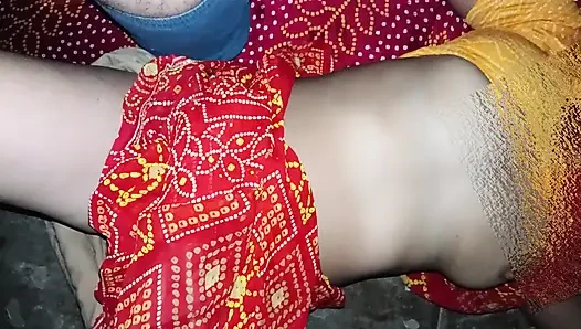 Pati Se Phele Sasur Chad Gaya Lagta hai Pati Me Wo Baat Nahi Hai Isliye Uske Baap Se Khud Rahi