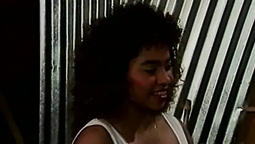 Curvy Ebony Slut From France Got Pounded After Blowjob