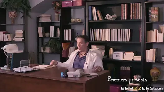 Doctors Adventures - Christie Stevens Loves Anal and Thicc Loads