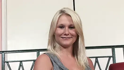 Blonde MILF on the porno casting enjoys with creampie ending