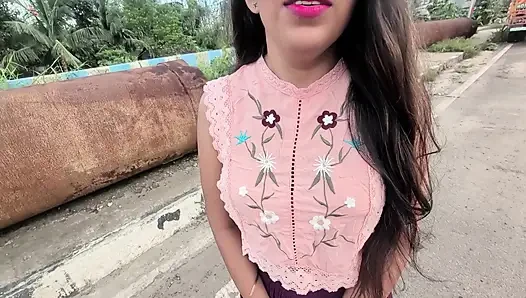 Hot babe gives blowjob and gets creampie by stranger for money