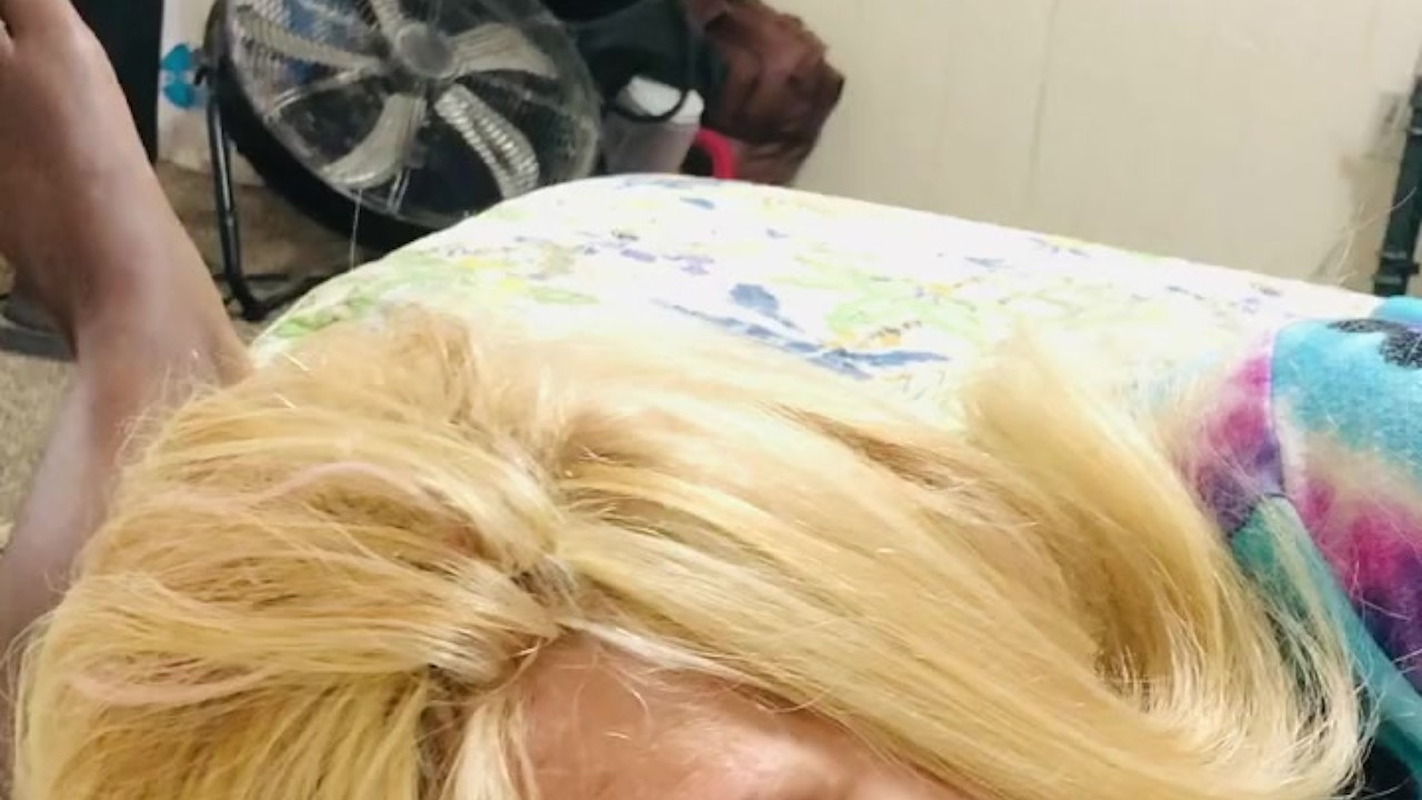 She can suck a a golf ball through a freakin water hose! How a king suppose to get sucked off!