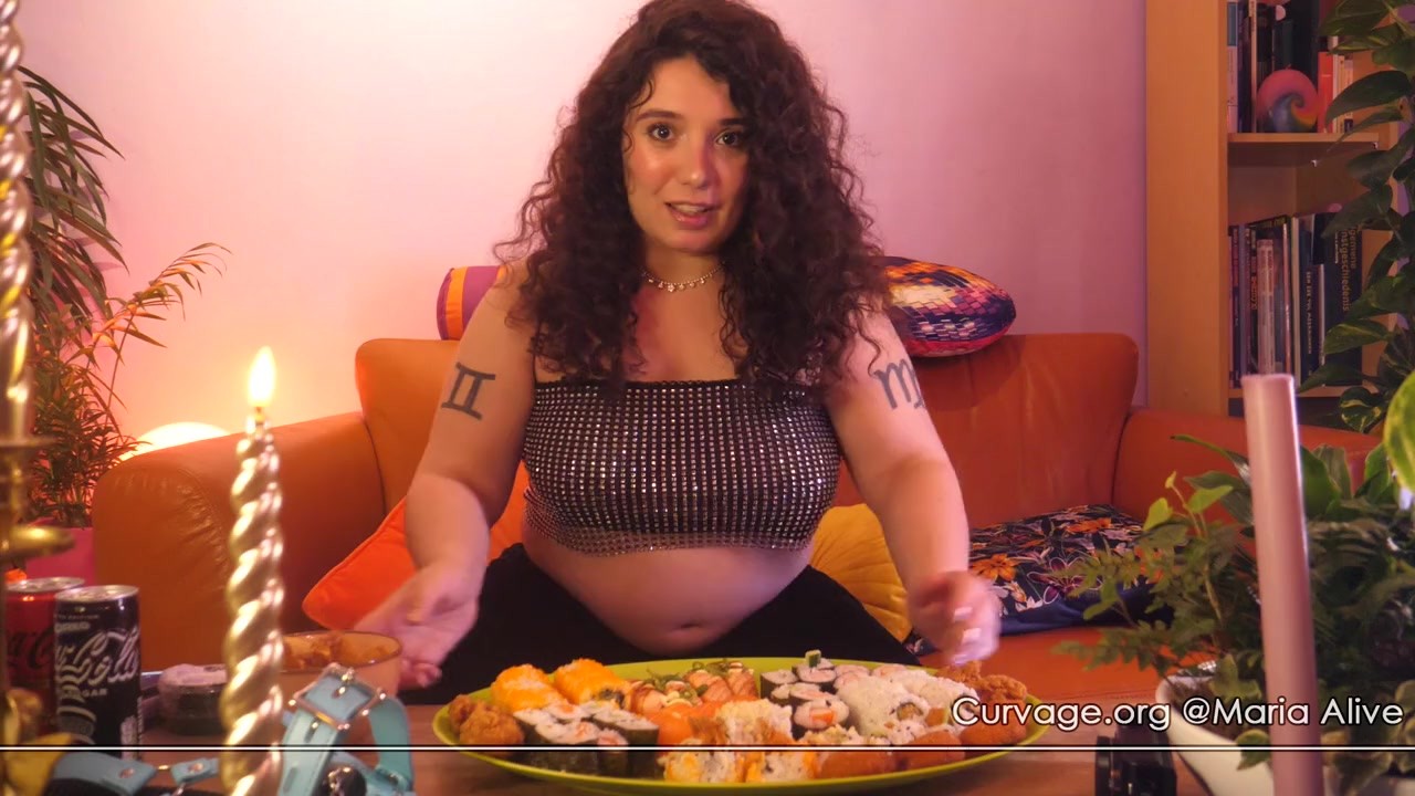 Maria Alive - FEEDEE - Sushi and coke stuffing