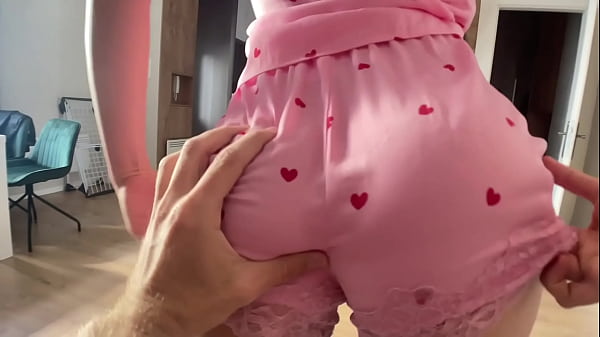 Hot Busty 18yo Teen Gives Ultimate Morning Blowjob