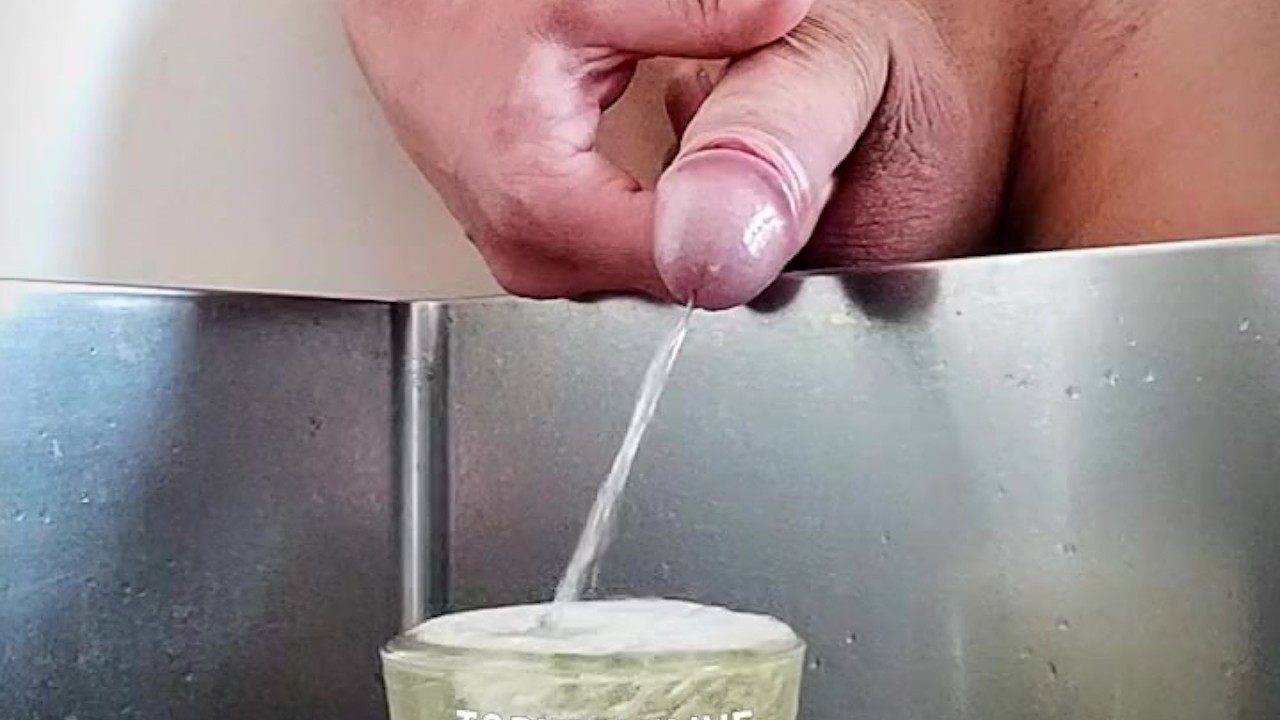 I treat the teen to a glass of warm piss. She loves pissing and drinking