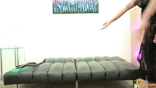 Happy Ending Handjob From Filipina Masseuse
