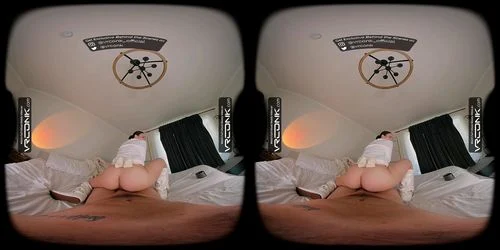 VR Conk: Horny Padme Amidala Sucks and Fucks in Star Wars Cosplay Parody | VR Porn