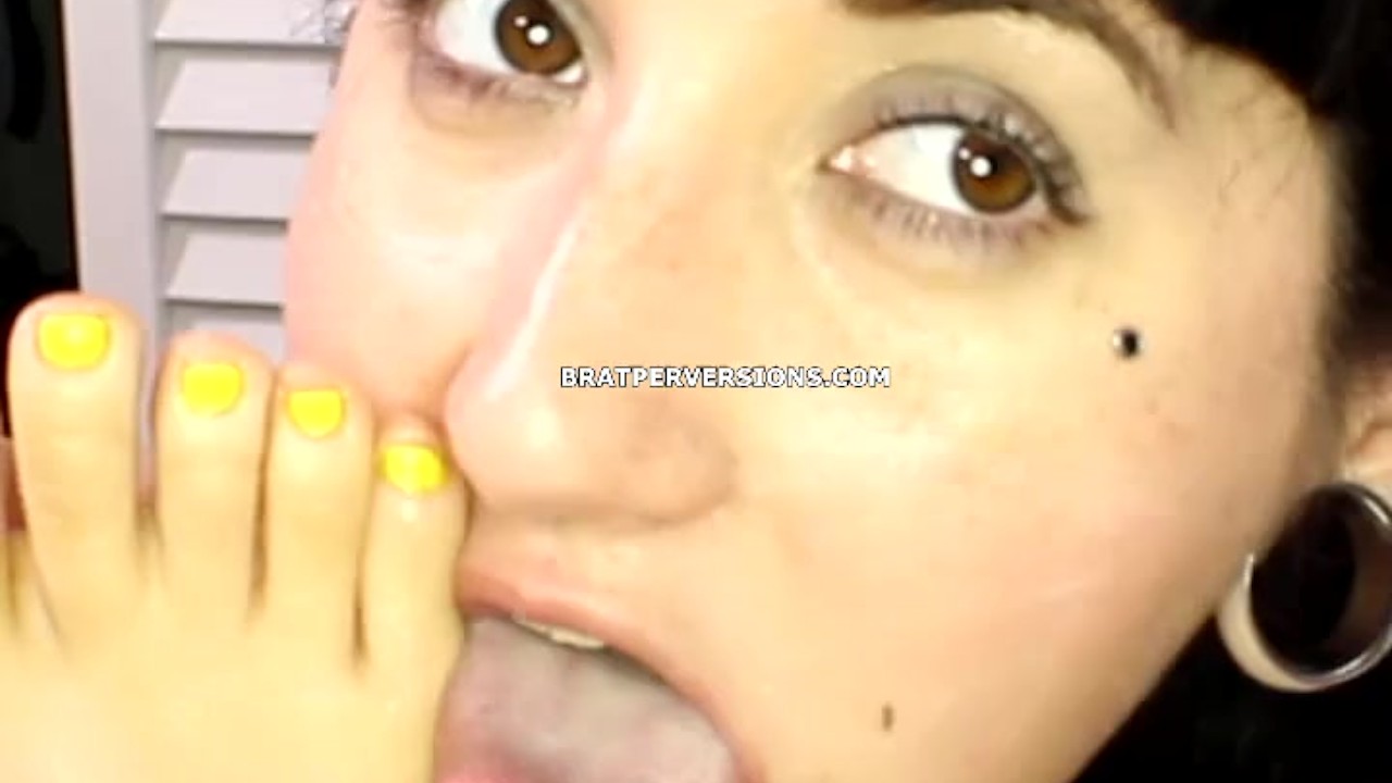 Horny Lesbians Foot Worship
