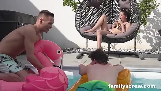 Seduce My Step-aunt