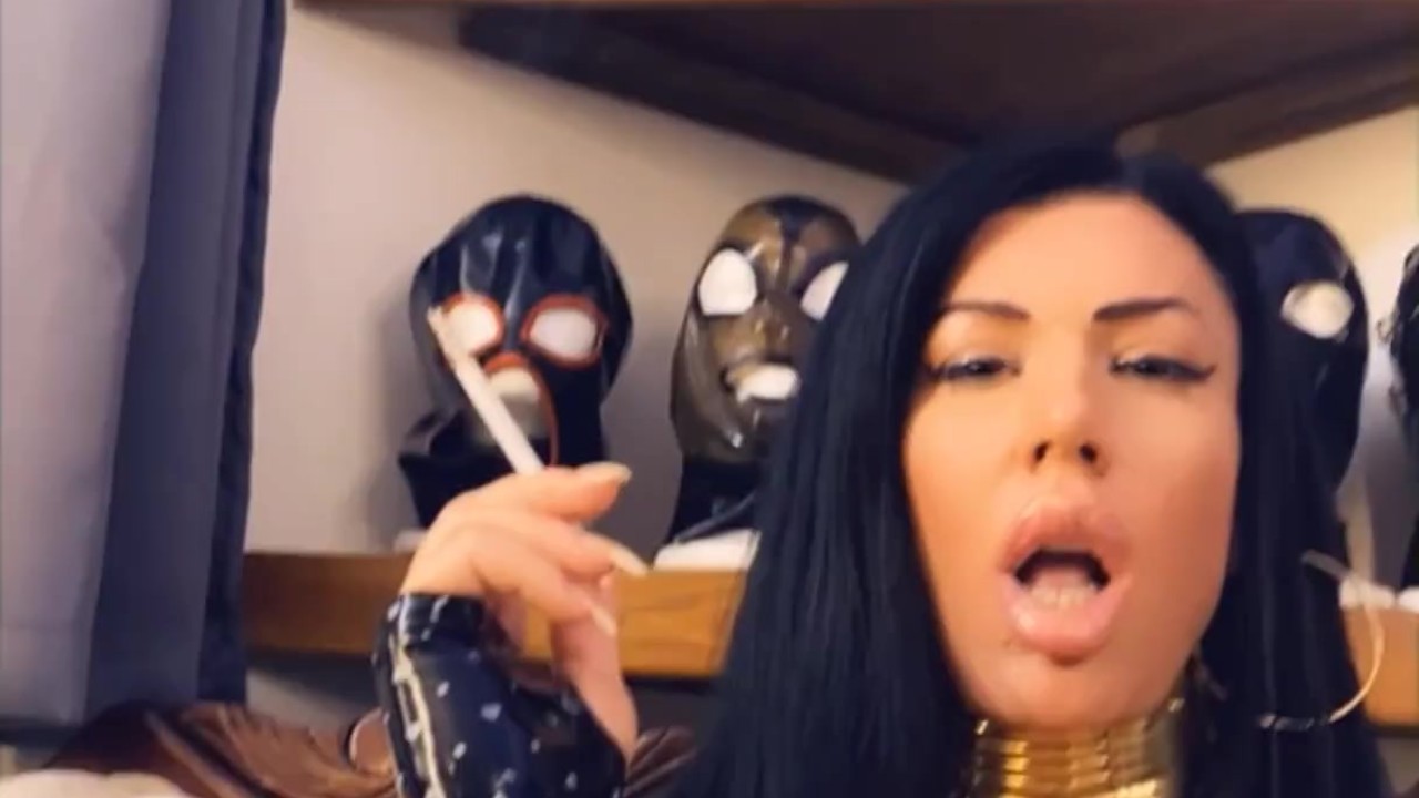TS VIPER AMBER GOLD BOOT WORSHIPPING SMOKING 120 MM CREAM CUMSHOT