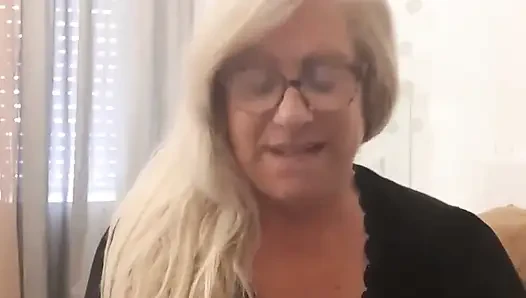 Fina Putting a Banana in Her Cunt. She Tastes It and Masturbates, so Horny!
