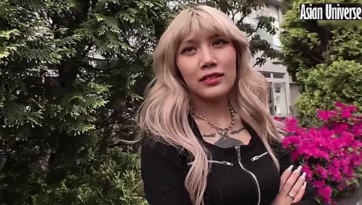 Idol-level Shut-in Gyaru with G-cup Figure, Secret Online Fame Fuels a Shocking Private Descent