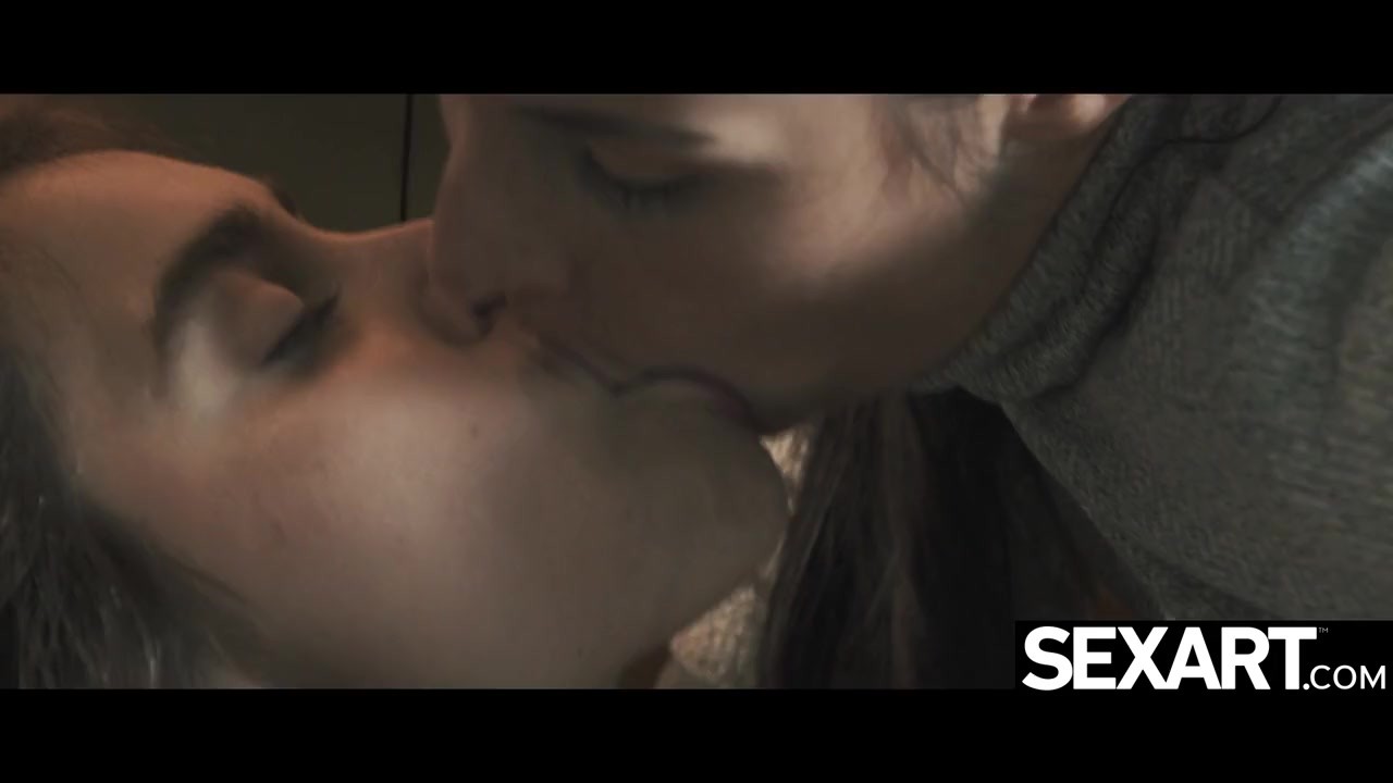 Watch these stunning girls eat pussy in a steamy lesbian 69
