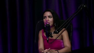 She was with 12 men at the same time at a party, and about transsexuals... - Marcella Schultz (Moai TV)