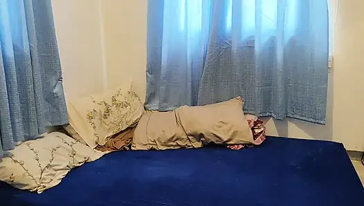 BRINGING GIRL FROM PARTY AND LET HER CALL ON PHONE WHILE FUCKING AND CREAMPIE HER