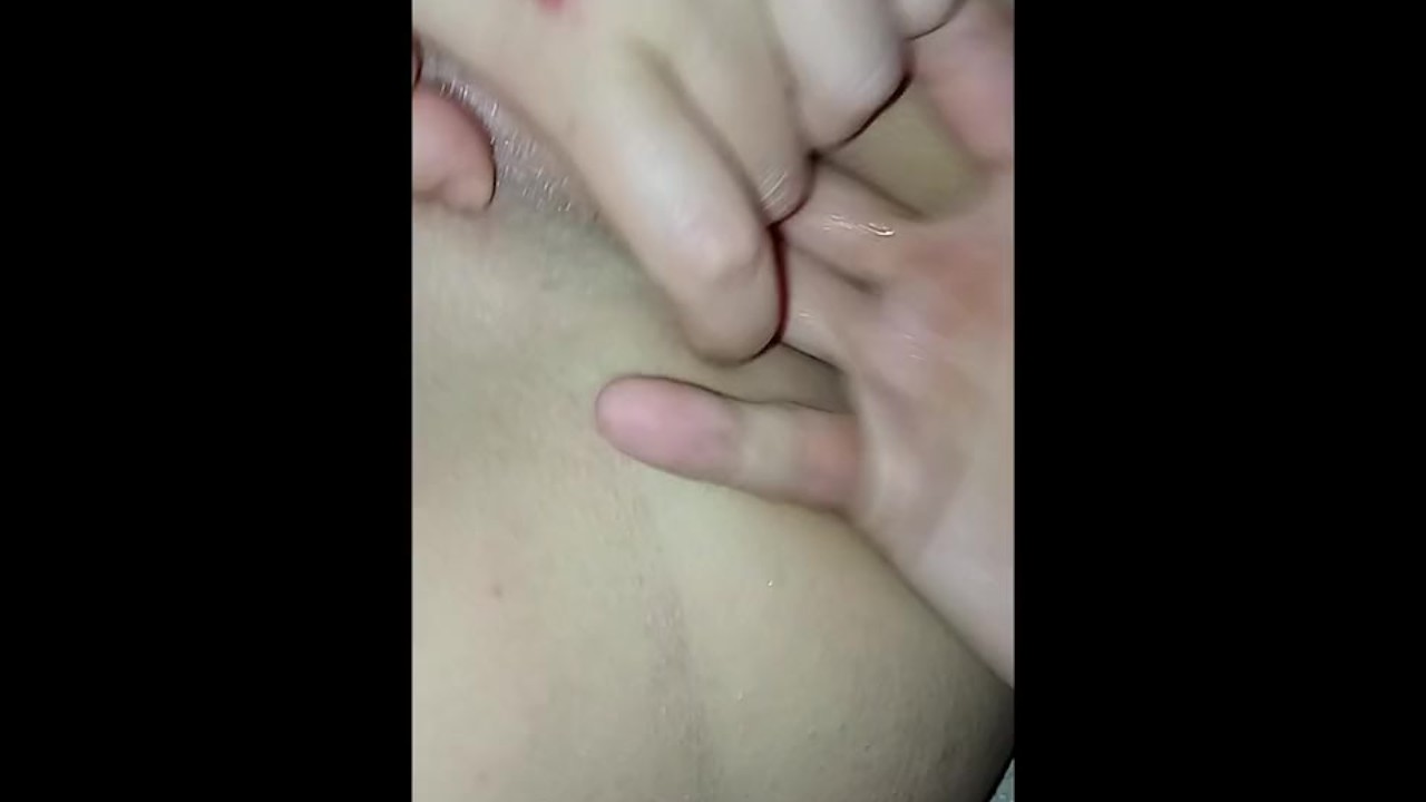 noche de fingering hasta que ella no parara de squirt