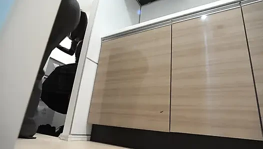 Part 2: Sex with an Amateur Brought Into a Room Released as AV Vol.21