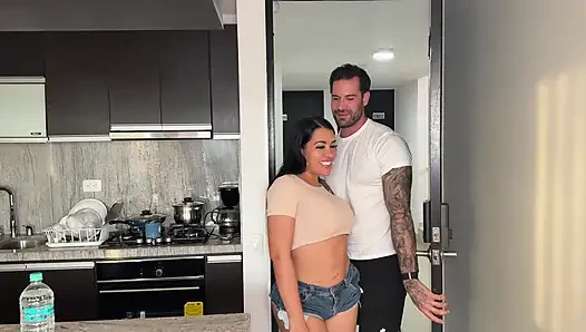 Colombian Nymphomaniac Gets Sex Addicted Meets Foreigner and Ends Up Fucking Without Condom In His Apartment