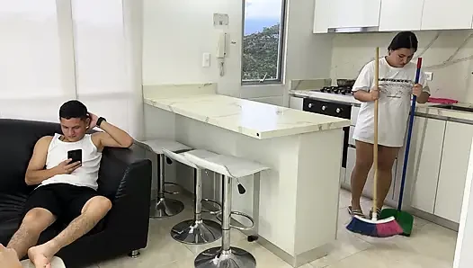I Take the Anger Out of My Big Ass Latina BBW with a Fucked Force After Not Helping Her with the Grooming. Homemade Sex with Duo