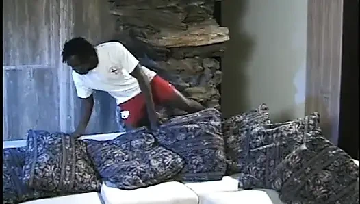 Black beauty with big natural boobs shake her ass to fuck better