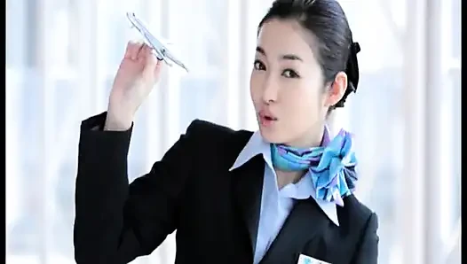 Elegant Flight Attendant Ryu Delivers a Performance Filled with Beauty and Passion - 4